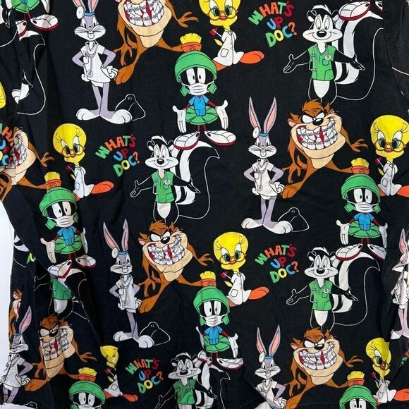 Women’s Looney Tunes Scrub Top What’s Up Doc? Taz Bugs Bunny Tweety Bird Sz 3xl - Picture 6 of 16